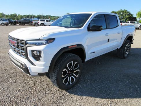 New 2026 GMC Canyon AT4 w/ Nightfall Essentials Package AWD/4WD image 10