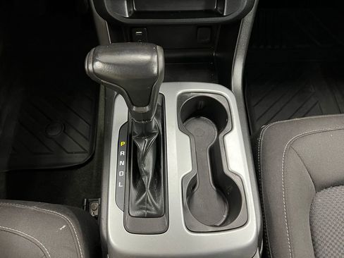 Used 2018 Chevrolet Colorado LT w/ LT Convenience Package AWD/4WD image 14