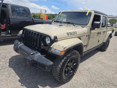 Used 2022 Jeep Gladiator Sport AWD/4WD image 3