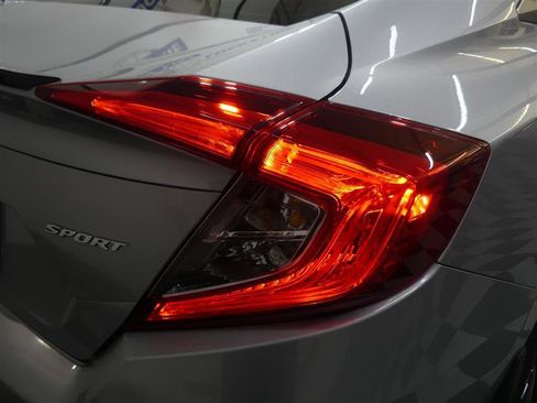 Used 2019 Honda Civic Sport image 15