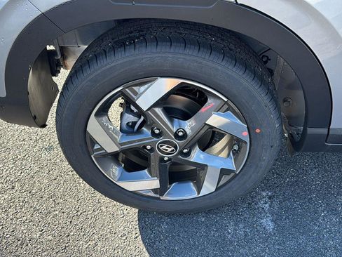 New 2026 Hyundai Venue SEL FWD image 4