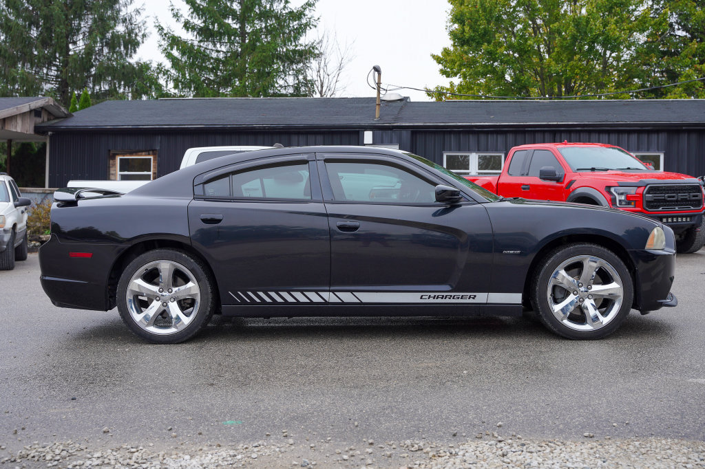 Used 2011 Dodge Charger R/T RWD image 12