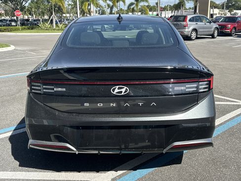 New 2026 Hyundai Sonata SEL FWD image 7