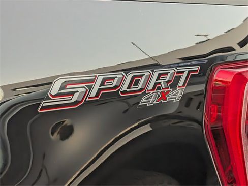 Certified 2022 Ford F150 XLT w/ Equipment Group 302A High image 10