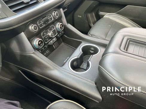 Used 2021 GMC Yukon SLT w/ SLT Luxury Plus Package image 24