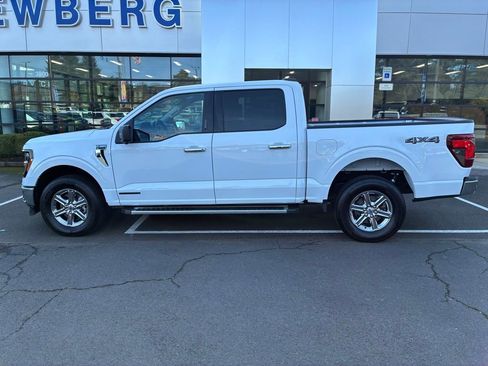 Used 2024 Ford F150 XLT w/ Mobile Office Package image 5