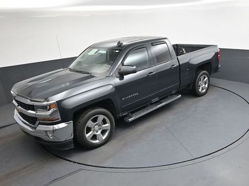 Used 2018 Chevrolet Silverado 1500 LT w/ All Star Edition image 26
