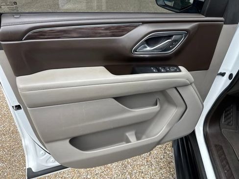 Used 2024 Chevrolet Tahoe LS RWD image 16