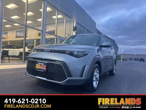 Used 2024 Kia Soul LX w/ Option Group 015 image 3