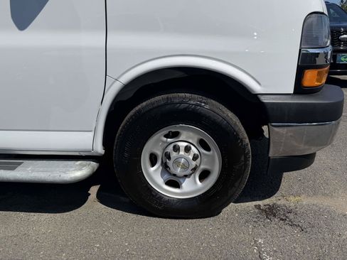 Certified 2025 Chevrolet Express 2500 w/ Driver Convenience Package RWD image 7