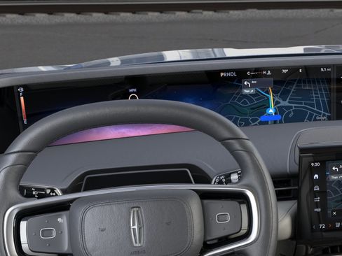 New 2026 Lincoln Nautilus Premier AWD/4WD image 13