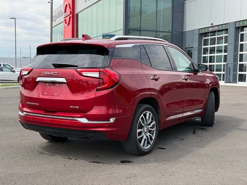 Used 2024 GMC Terrain Denali w/ Denali Premium Package image 5