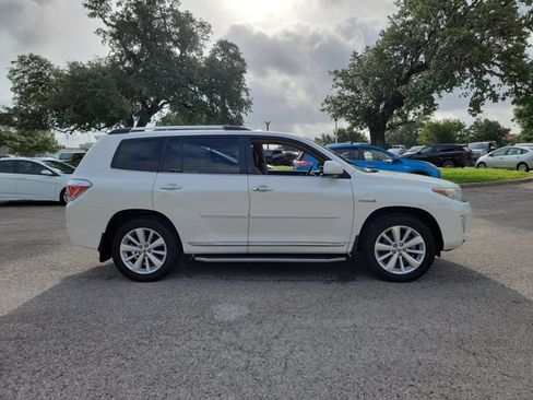 Used 2013 Toyota Highlander Limited AWD/4WD image 4