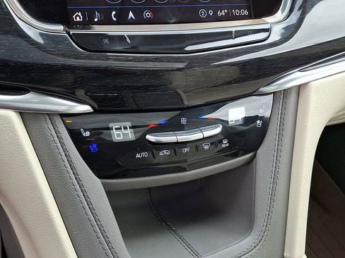 Used 2023 Cadillac XT6 Premium Luxury AWD/4WD image 14