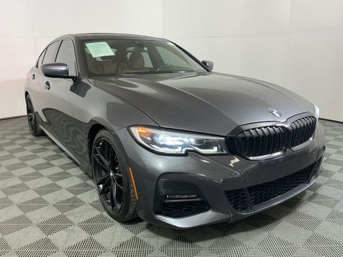 Used 2021 BMW 330i Sedan w/ M Sport Package image 4