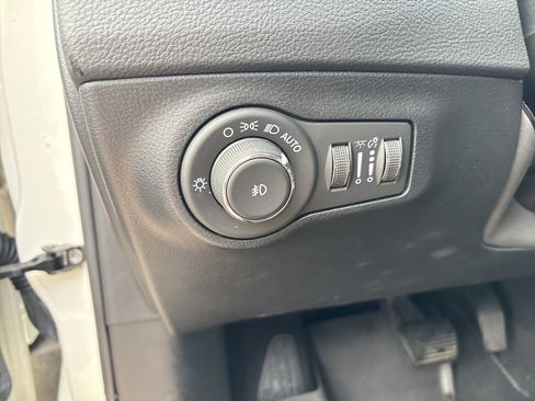 Used 2021 Jeep Compass Latitude w/ Convenience Group image 35