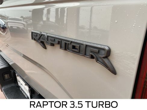 Used 2017 Ford F150 Raptor w/ Equipment Group 802A Luxury AWD/4WD image 10