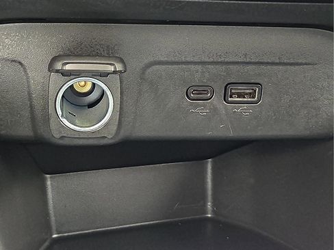 Used 2025 Chevrolet Trax ACTIV image 17