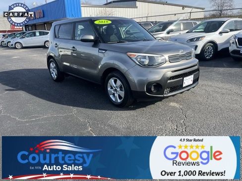 Used 2018 Kia Soul Base image 1