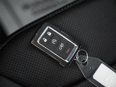 New 2025 Jeep Grand Cherokee L Limited w/ Luxury Tech Group II image 45