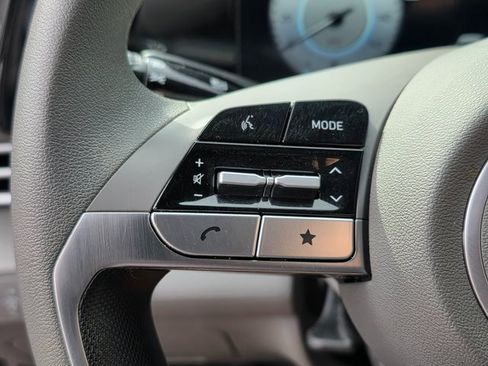 Certified 2024 Hyundai Elantra SEL image 23