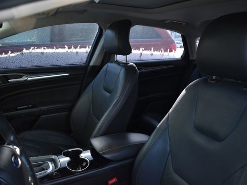 Used 2016 Ford Fusion Titanium image 14