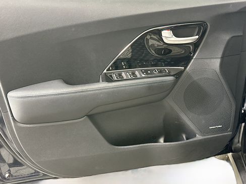 Used 2022 Kia Niro EX Premium image 15