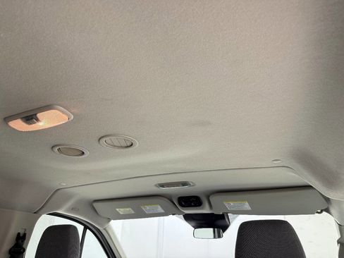 Used 2015 Ford Transit 350 XLT image 34