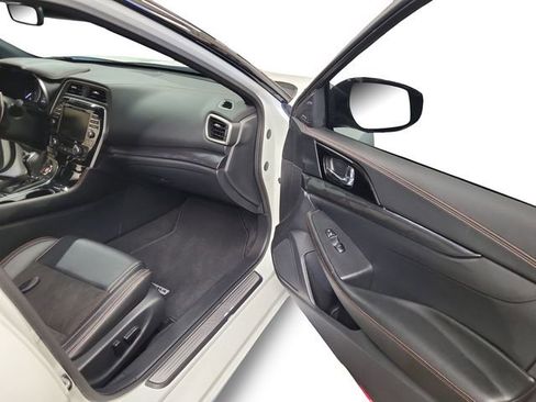 Used 2023 Nissan Maxima SR w/ Sport Mat Group image 24