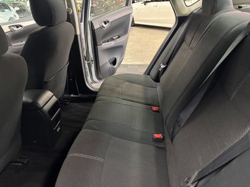 Used 2018 Nissan Sentra S image 40