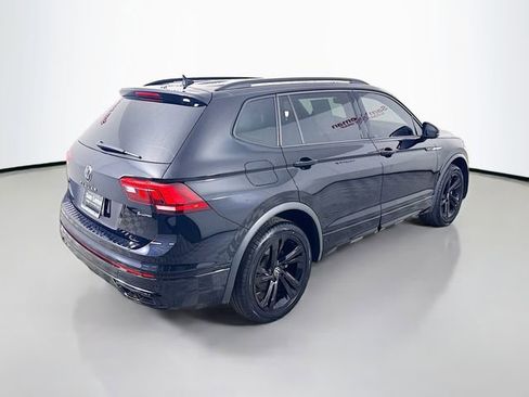 Used 2023 Volkswagen Tiguan SE R-Line image 7