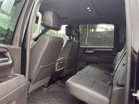 Used 2025 Chevrolet Silverado 3500 LTZ w/ LTZ Convenience Package AWD/4WD image 10