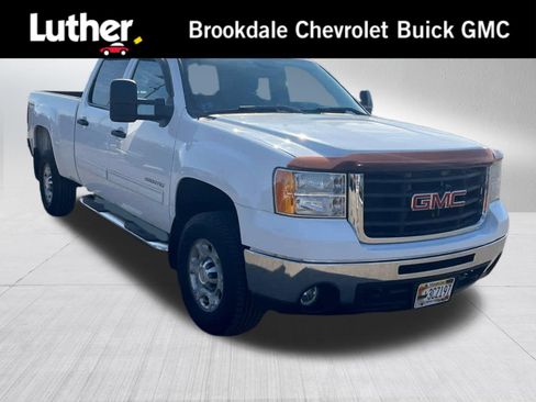 Used 2009 GMC Sierra 2500 SLE w/ Convenience Package image 1