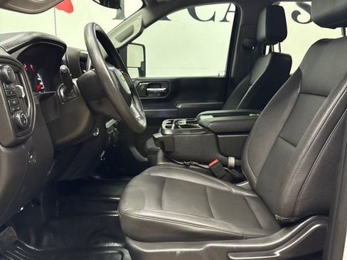 Used 2025 Chevrolet Silverado 3500 W/T image 29