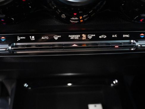 Certified 2026 Mercedes-Benz GLB 250 image 30
