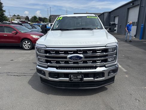 Used 2024 Ford F350 Lariat w/ Camper Package image 9