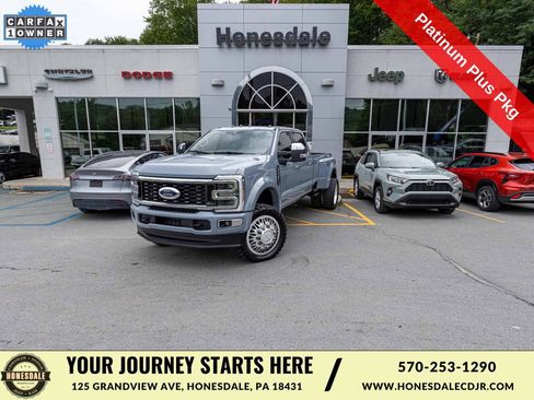 Used 2025 Ford F450 Platinum w/ Platinum Plus Package AWD/4WD image 1