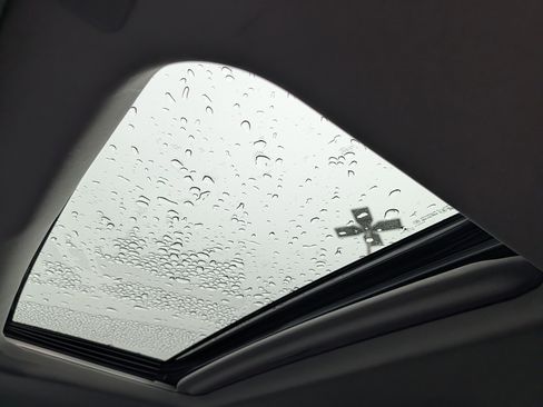 Used 2022 Chevrolet Silverado 1500 LTZ w/ LTZ Premium Package image 21