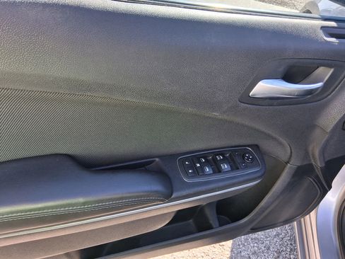 Used 2018 Dodge Charger SXT image 11