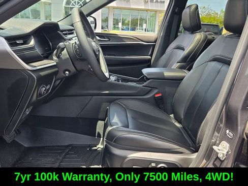 Certified 2025 Jeep Grand Cherokee Limited w/ Luxury Tech Group II AWD/4WD image 10