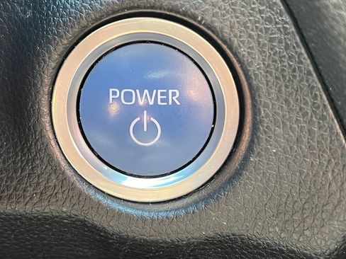 Used 2021 Toyota RAV4 SE AWD/4WD image 22