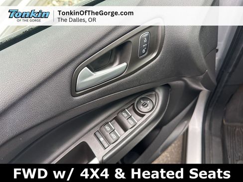 Used 2019 Ford Escape SE image 11