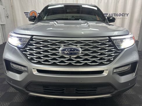 Used 2022 Ford Explorer Platinum w/ Equipment Group 601A AWD/4WD image 4