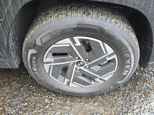 Certified 2026 Hyundai Tucson Blue SE AWD/4WD image 8