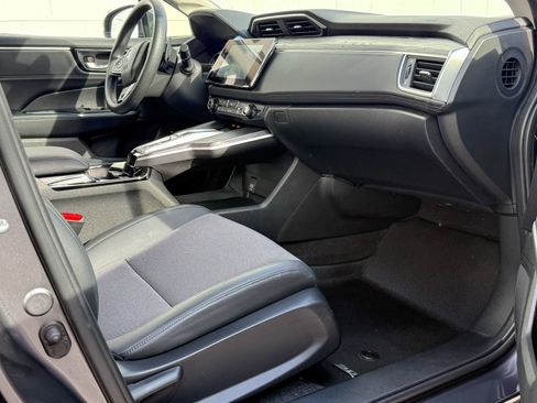 Used 2018 Honda Clarity Plug-In Hybrid image 13