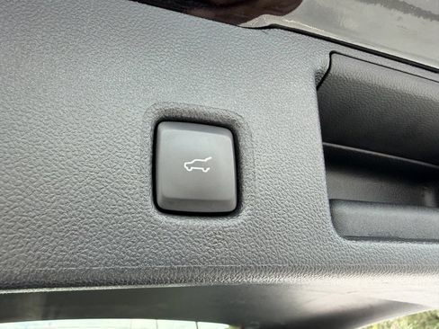 Used 2024 Ford Escape ST-Line FWD image 30