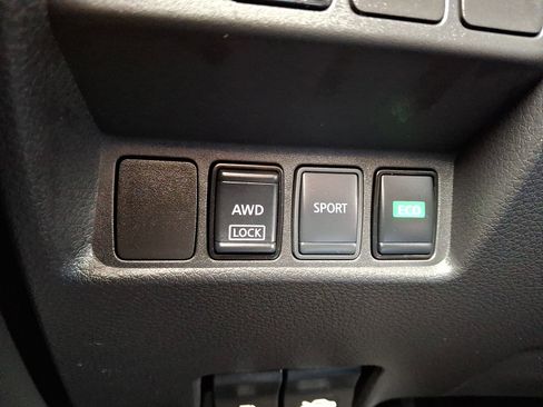 Used 2020 Nissan Rogue Sport S image 22