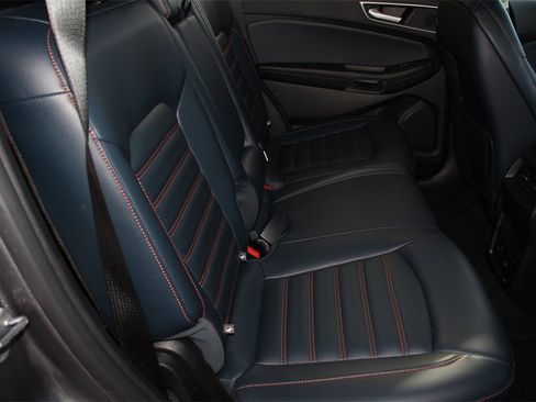 Certified 2024 Ford Edge SEL w/ Sport Appearance Package image 27