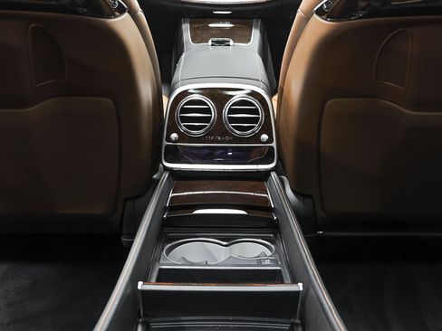 Used 2019 Mercedes-Benz Maybach S 560 4MATIC image 60