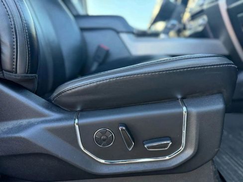 Used 2017 Ford F150 Platinum w/ Equipment Group 701A Luxury image 23